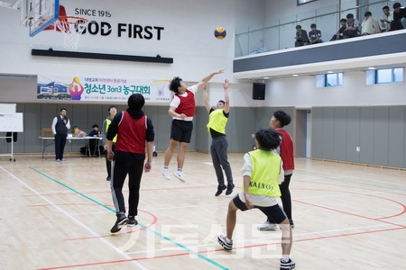 비전센터 실내체육관에서 개최한 청소년 농구대회.