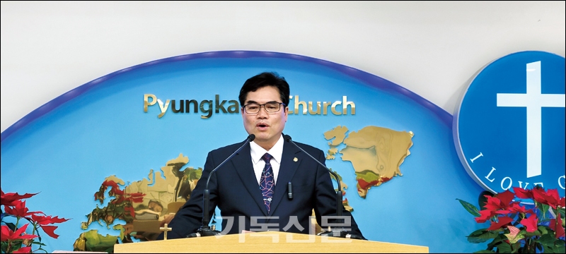 영풍회TV의 시험 방송에서 시작을 알리고 있는 대표회장 이규봉 목사