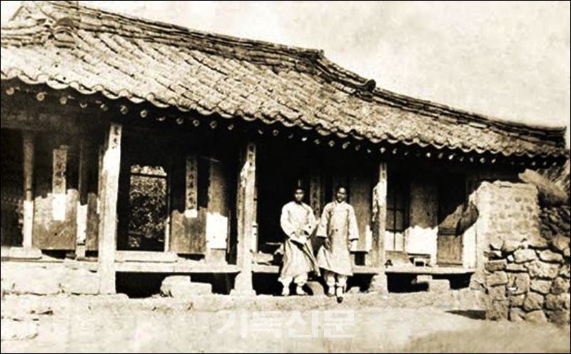 이기풍 목사가 세운 제주 성내교회의 첫 예배당이 된 출산청은 박영효 대감의 재정후원으로 구입할 수 있었다.