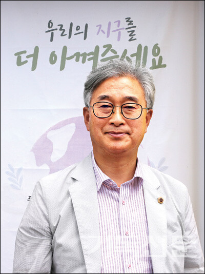 기독정치인으로서 정체성을 끝까지 지키며 시대를 위해 공헌하고 싶다는 것이 나인권 장로의 소망이다.