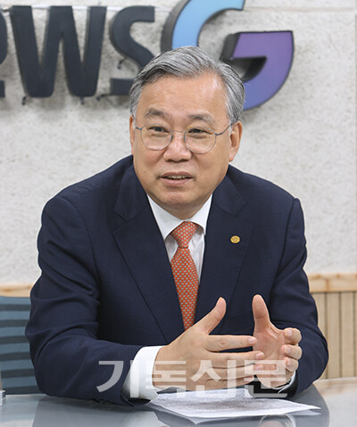 총회의 긍정적인 변화를 확인했다고 밝힌 감사부장 김경환 장로. 김경환 장로는 의 엄청난 회복에 놀랐다고도 덧붙였다.