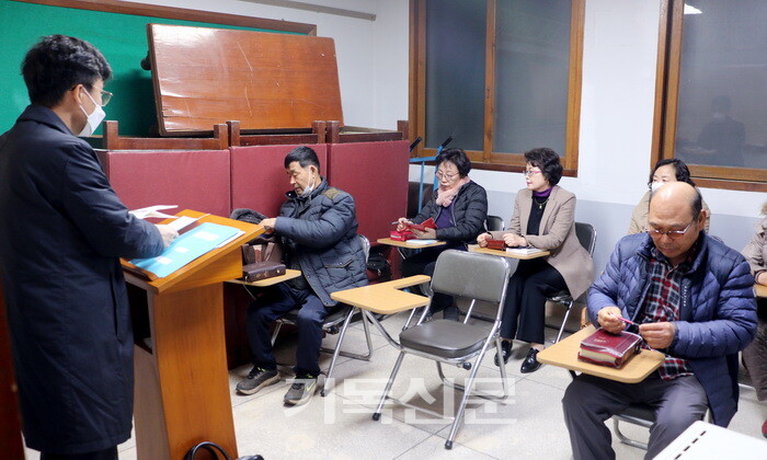 제78기 김제노회 성경학교에서 정규반 수업이 진행되는 모습.
