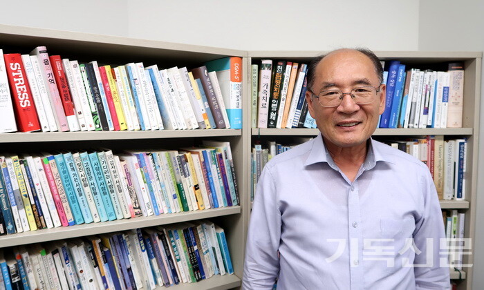 시드니성시화운동본부의 대표회장을 맡고 있는 김병근 목사.