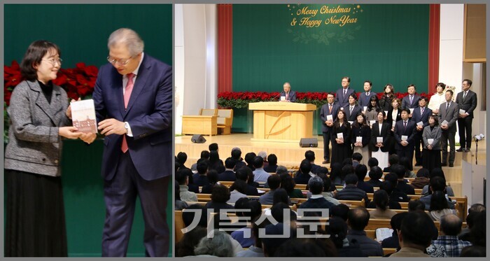 '교육자, 하나님을 만나다' 출판감사에배에서 오정호 목사가 집필에 참여한 18명의 교사들에게 책을 헌정(사진 왼쪽)하고 성도들과 함께 축하하고 있다. 