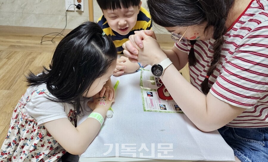 단구평강교회가 6월 1일부터 지역 주민과 어린이를 위한 행복나눔축제를 진행하고 복음을 전하고 있다.