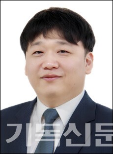 김영래 박사