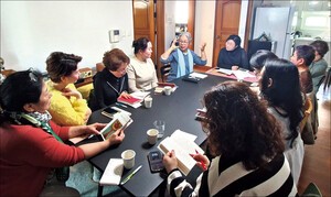 “하나님은 모든 아름다운 것 가운데 빛나신다”